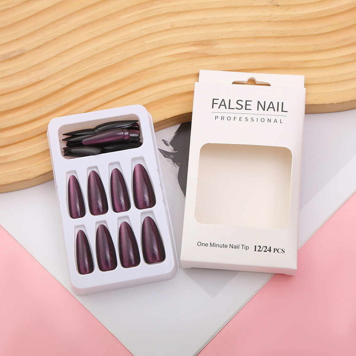 Premium Stiletto Press-On Nail Set mit reflektierendem Finish Brehn