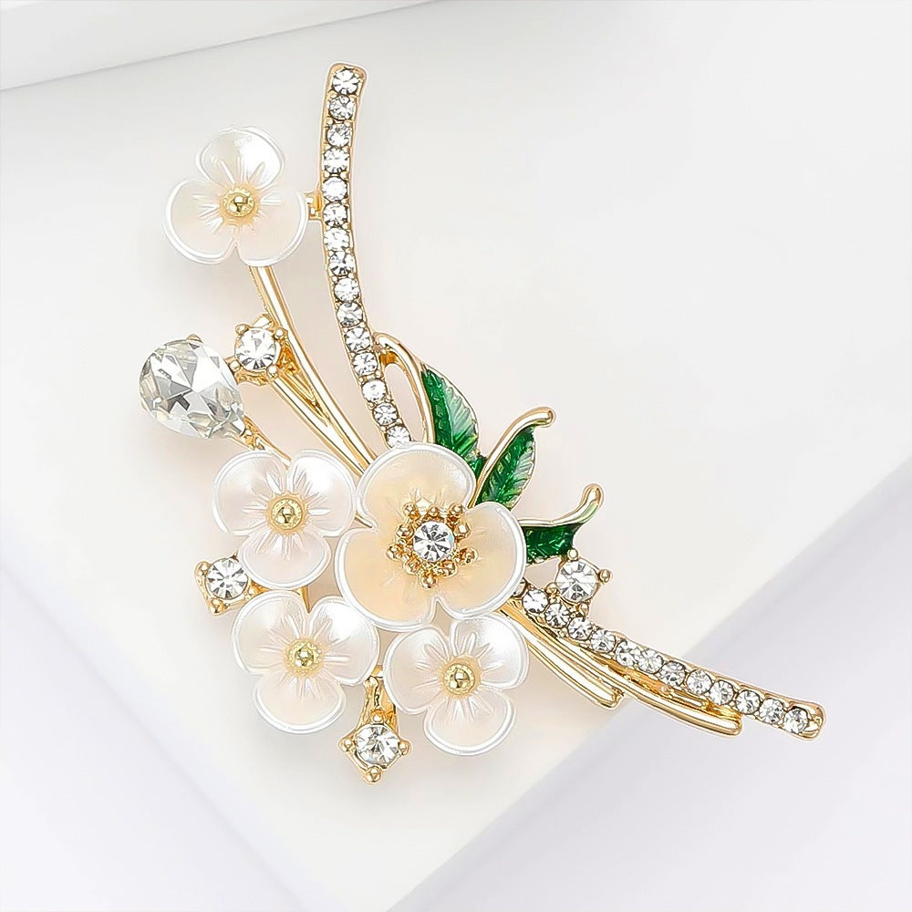 Exquisite Blumenbrosche Brehn