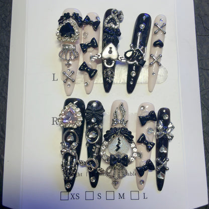 Gothic-inspirierte dekorative Press-On-Nagel-Set