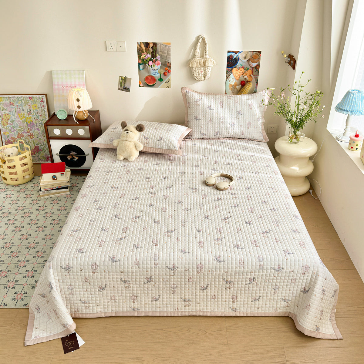 Gesteppte Baumwollbettdecke-Set mit Wendbarem Uni-Rücken und Mini Teddy Motiv