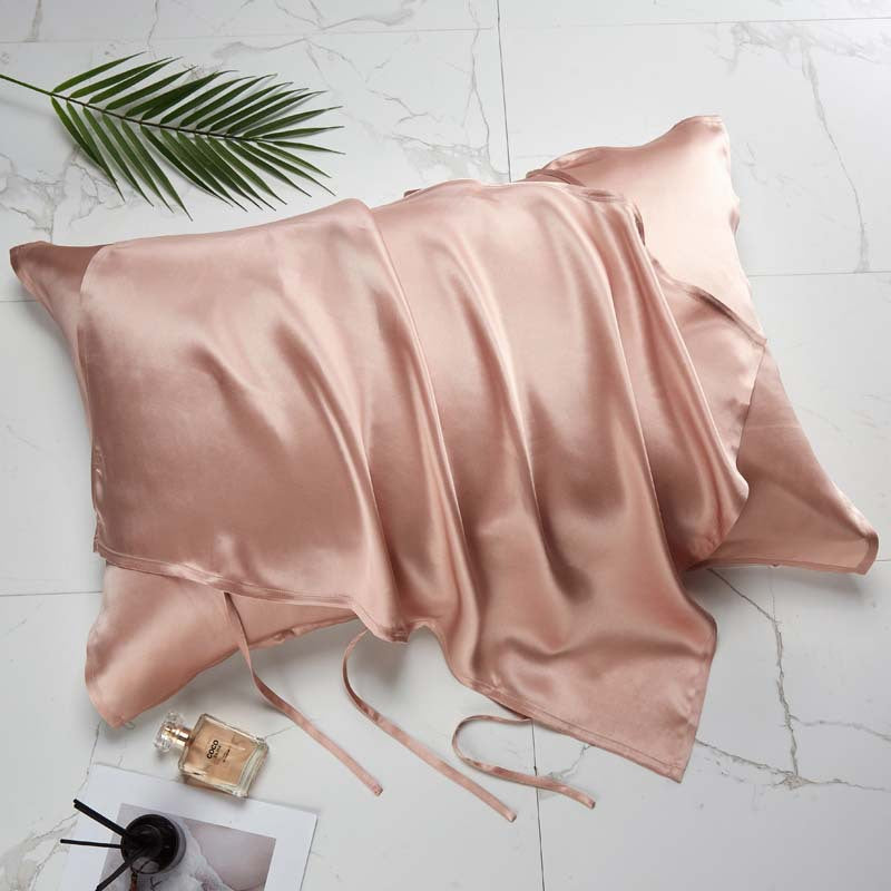Damen seidiger Kissenbezug mit elegantem Design Brehn
