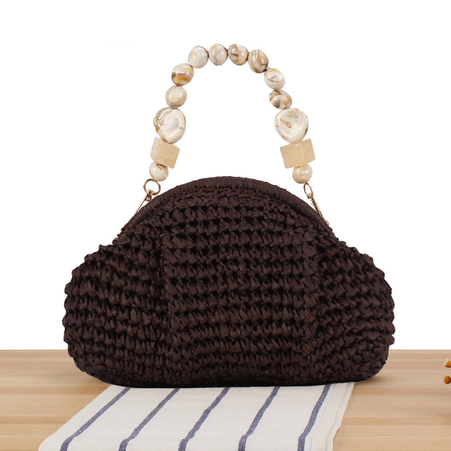 Stilsichere Handtasche mit Buntem Perlenhenkel Brehn
