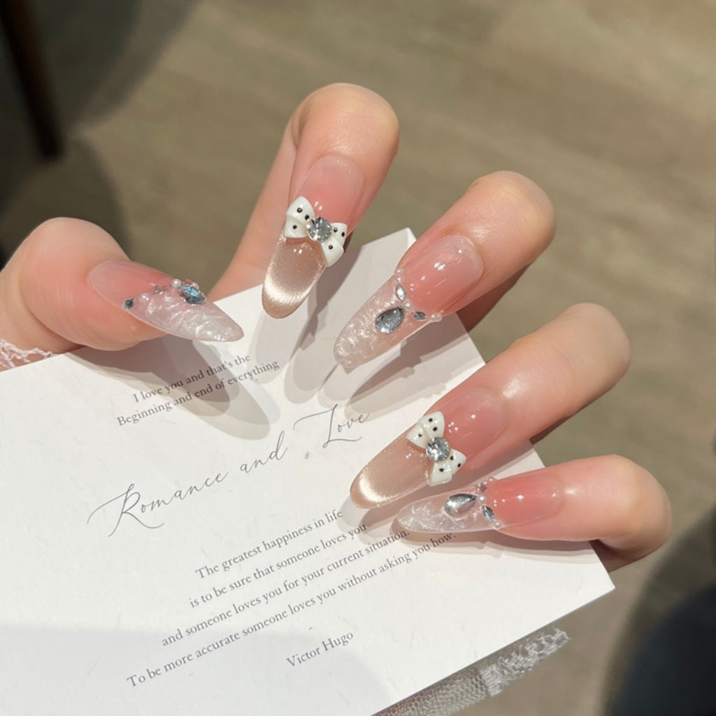 Elegantes Nagelkunstdesign Brehn