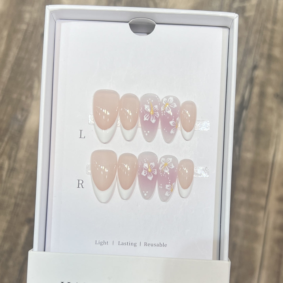Floral-Design Wiederverwendbares Press-On-Nagelset Brehn