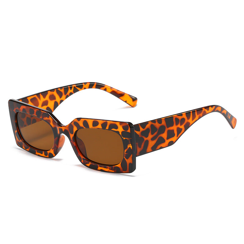 Damen modische Sonnenbrille im kantigen Design Brehn