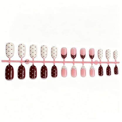 Kunstnagelset mit festlichen Punkte- und Farbverlauf-Designs Brehn