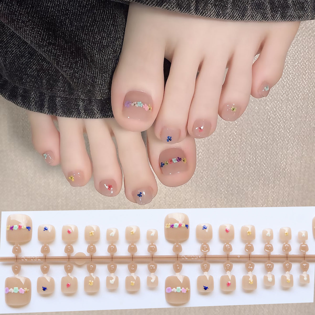 Floral Verziertes Press-On Nagelkunst Set Brehn