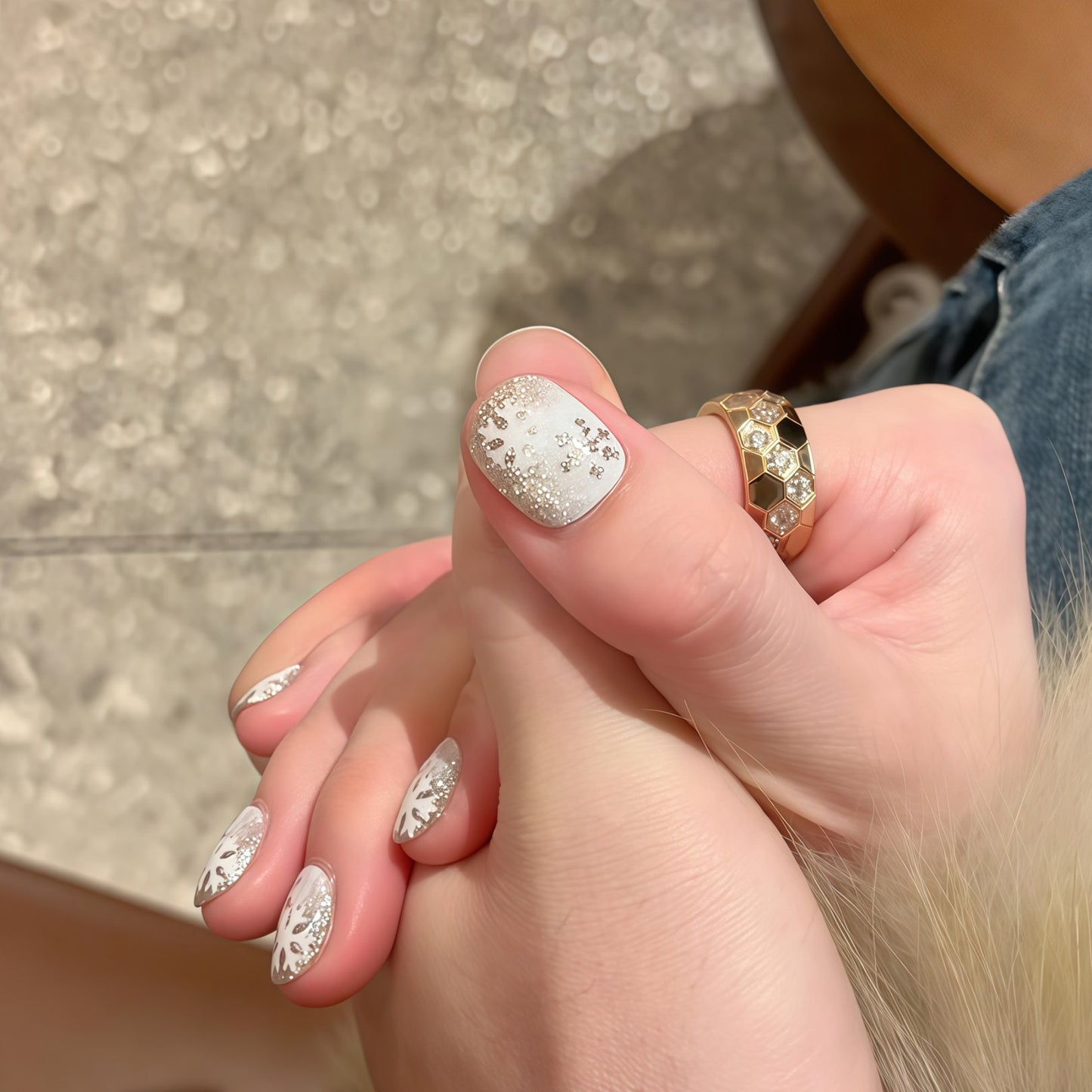 Kunstnägel mit Winterlichem Schneeflocken-Design Brehn