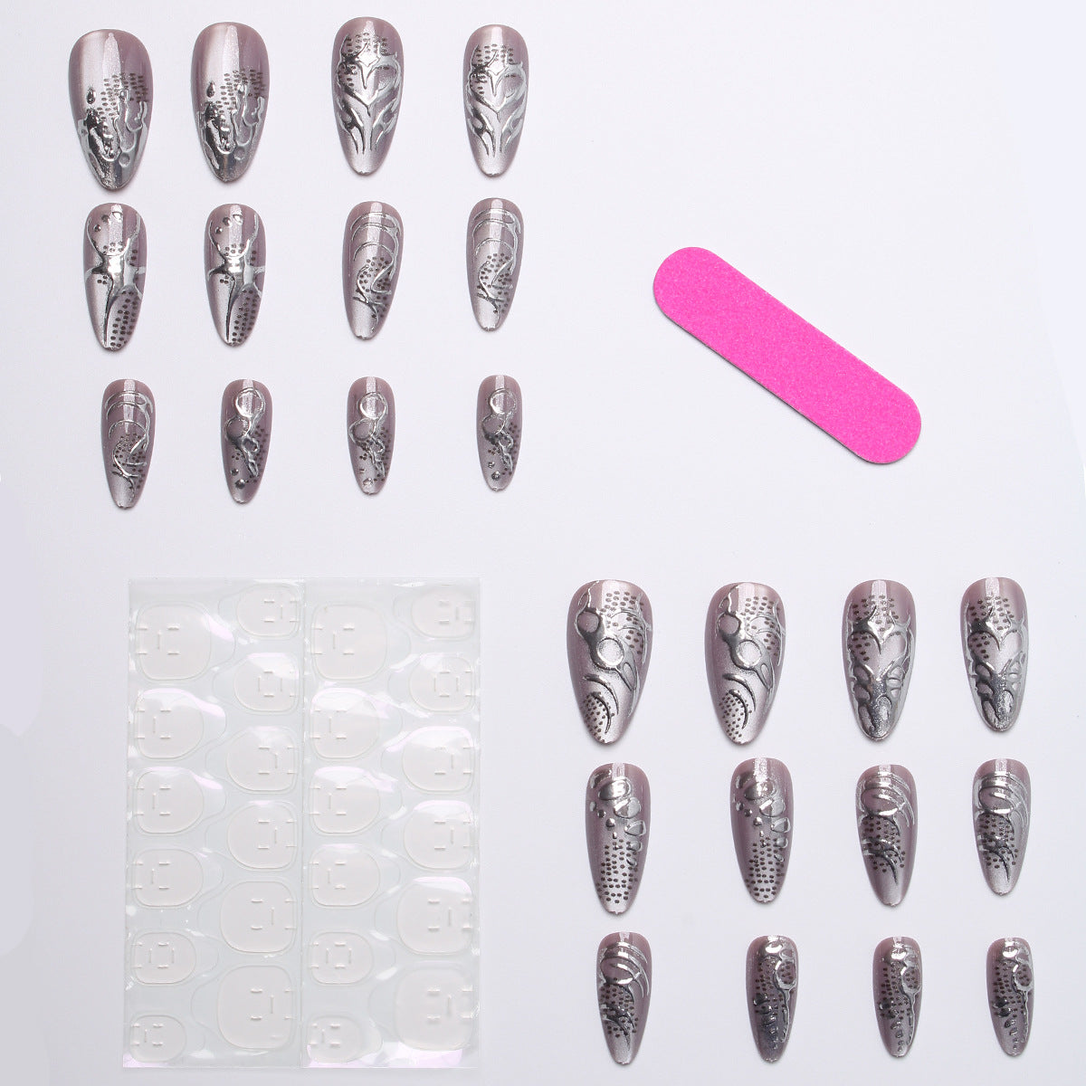 Kunstvolle Nagelspitzen mit Modernem Design Brehn