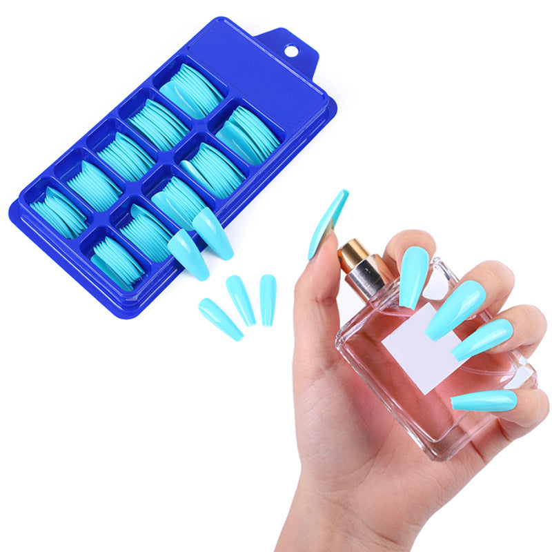 Kunstnägel Set mit verschiedenen stylischen Formen Brehn