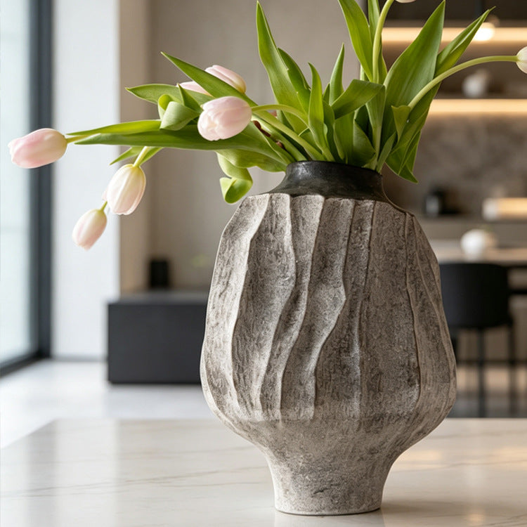 Künstlerische strukturierte Vase