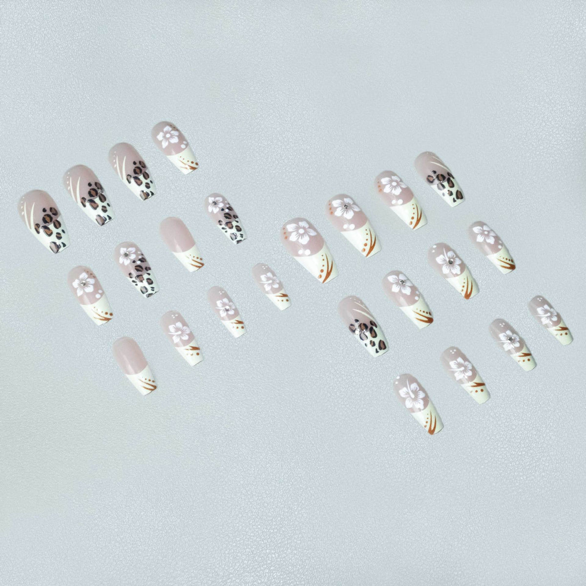 Künstlerisches Blumen- und Tiermotiv-Nagelkunst-Set