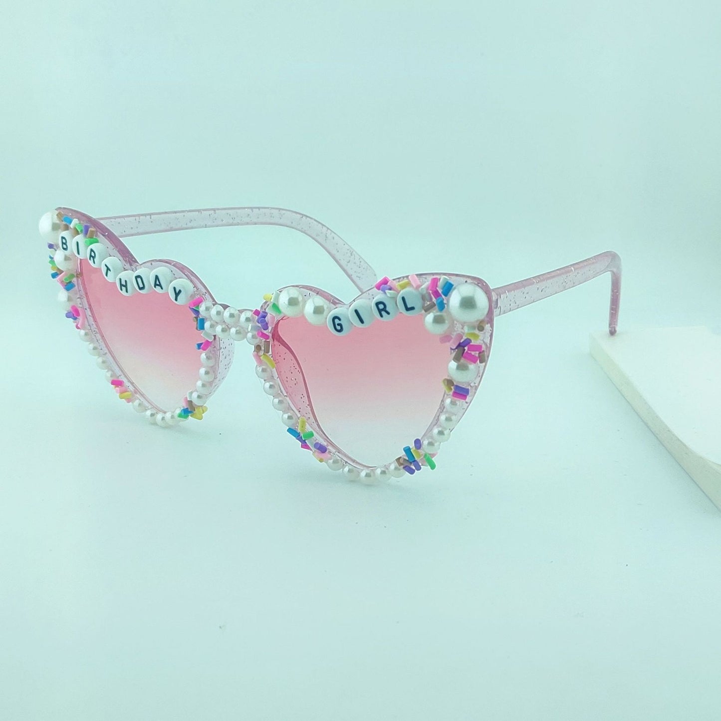 Damen Herzförmige Sonnenbrille mit außergewöhnlichem Dekor Brehn