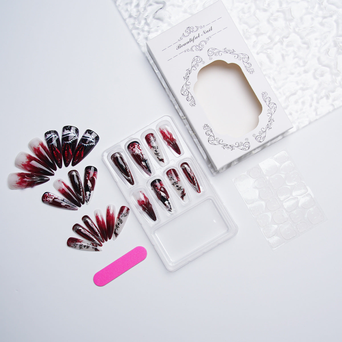 Exklusive Kunstnägel mit floralem Design Brehn