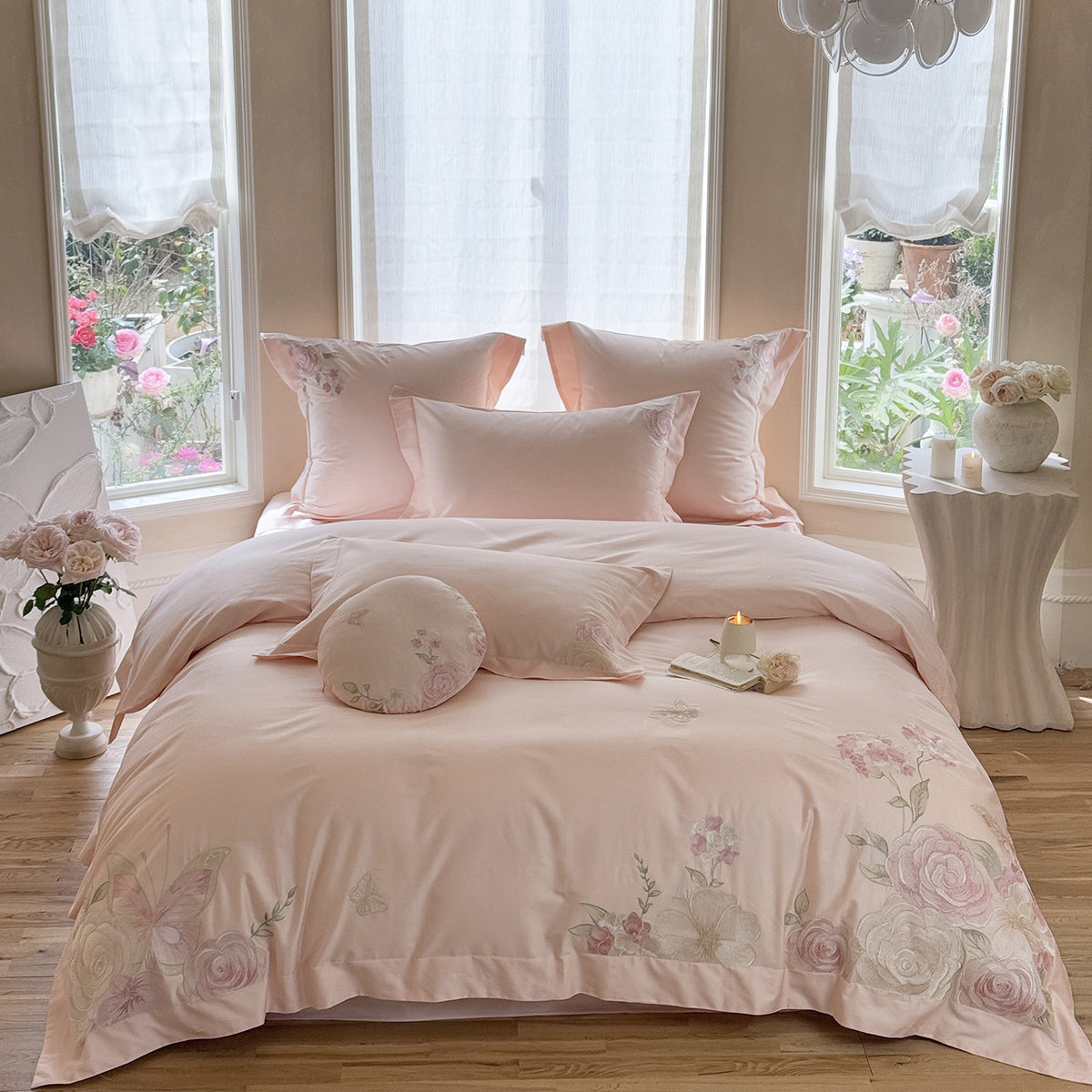 Florales besticktes Baumwollsatin Bettbezug Ensemble mit dekorativem Bolster und Kissenbezügen