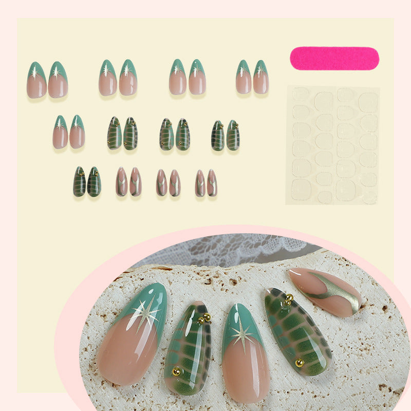 Dekorativer Press-On-Nagelset mit einzigartigen Blatt- und Ombre-Designs Brehn