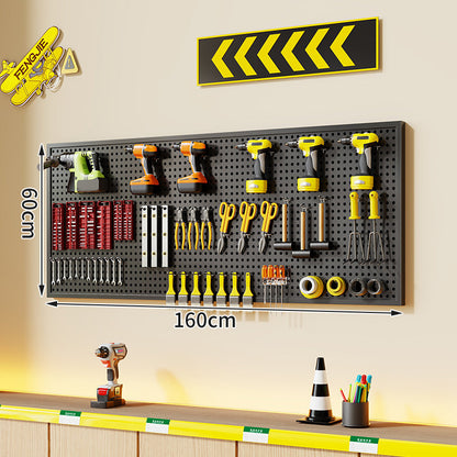 Wandmontierter perforierter Metallwerkzeug-Pegboard-Organizer mit Magnetstreifen und Mehrfachhaken