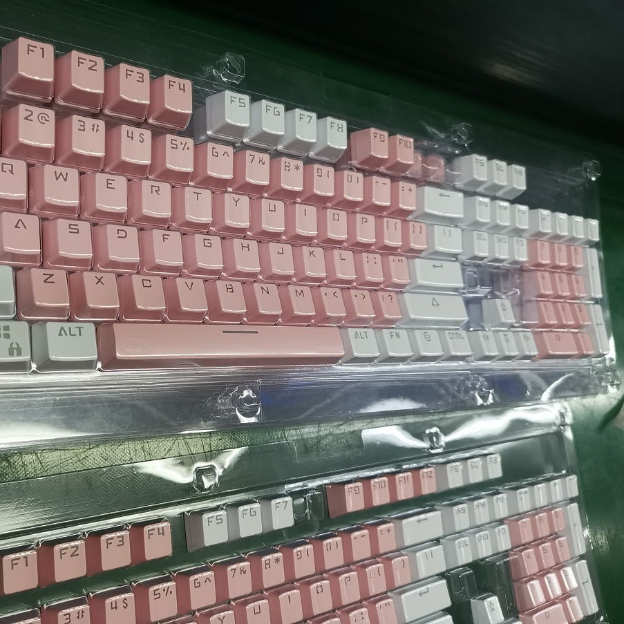Mechanische Gaming-Tastatur mit Retro-Futuristischem Design Brehn
