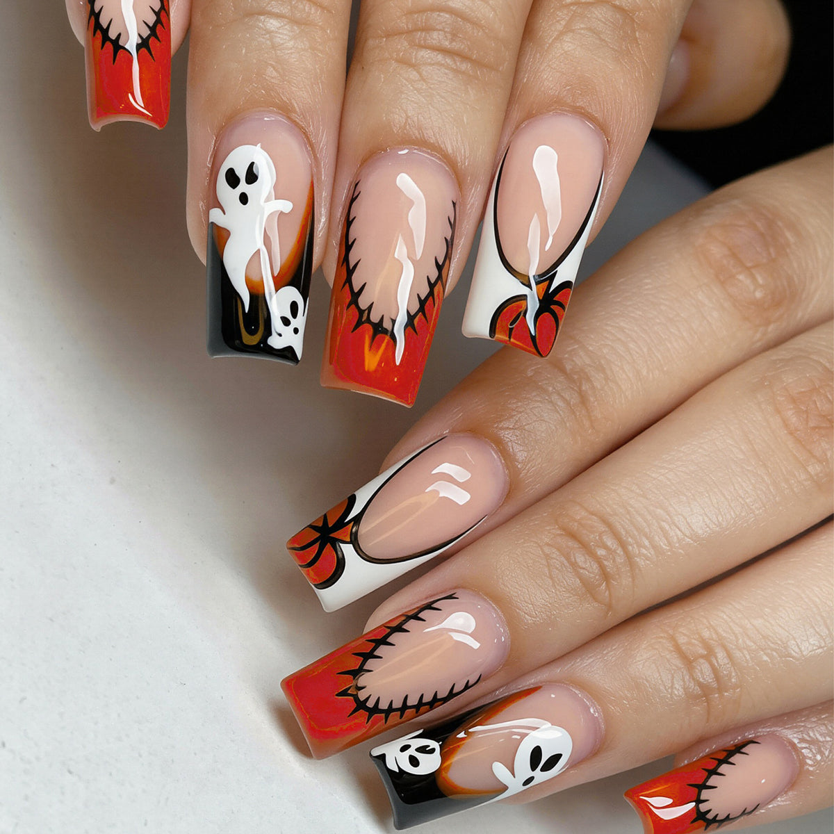 Kreative Halloween-Themen Press-On Nagelkunst Brehn