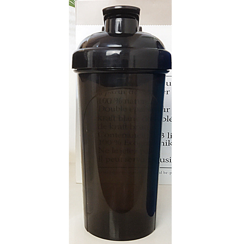 Unisex Shakerflasche im zeitlosen Design mit praktischer Ausgießöffnung Brehn