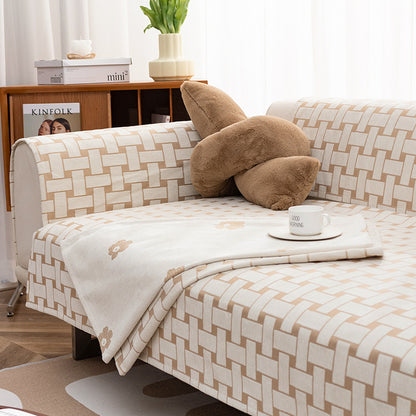 Dreisitzer-Sofa mit geometrischem Jacquard-Bezug und schlanken Metallfüßen Brehn