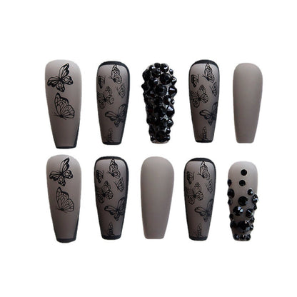 Künstlerisches Press-On-Nagel-Set mit Schmetterlingsdesign