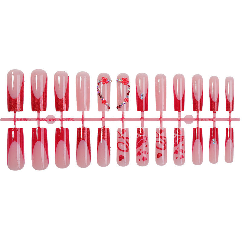 Elegantes Press-On Nagelkunstset mit floralen und Glitzerakzenten Brehn