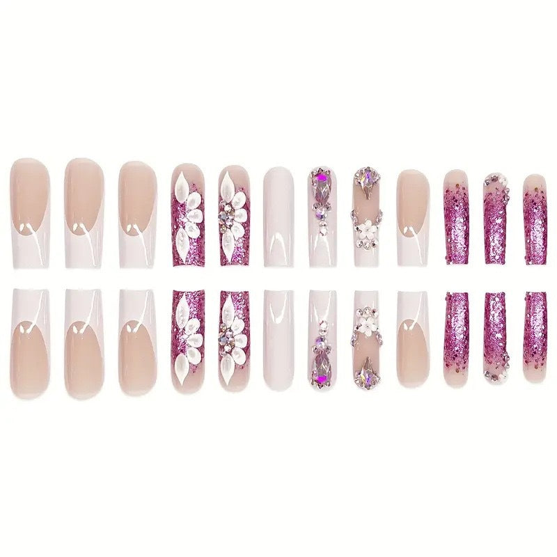 Glamouröse 3D Kristall-verzierte Nagelverlängerungen Brehn