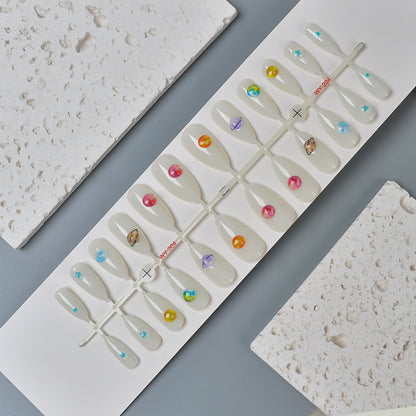 Künstlerisches Press-On Nagelkunst Set Brehn