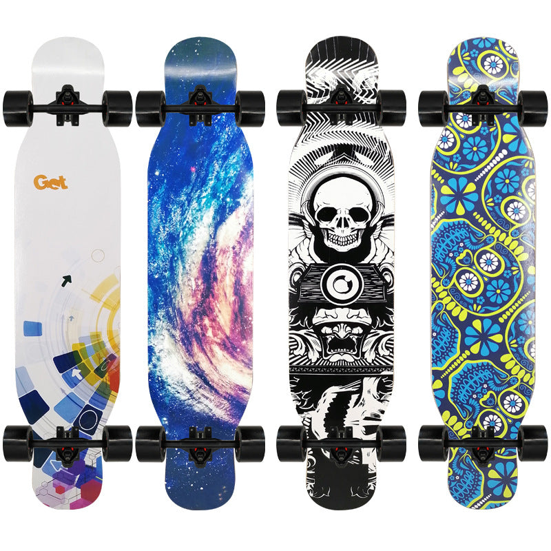 Künstlerisch mit Löwenmotiv verziertes Longboard Brehn