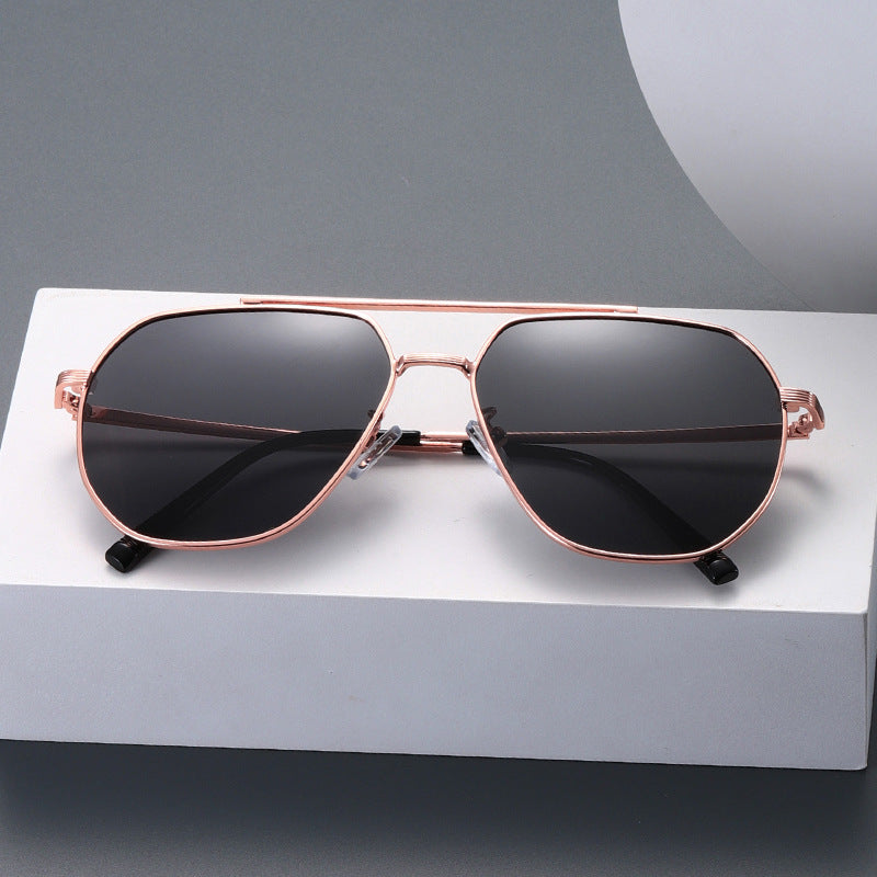 Damen stilvolle Sonnenbrille mit innovativem Metallrahmen Brehn