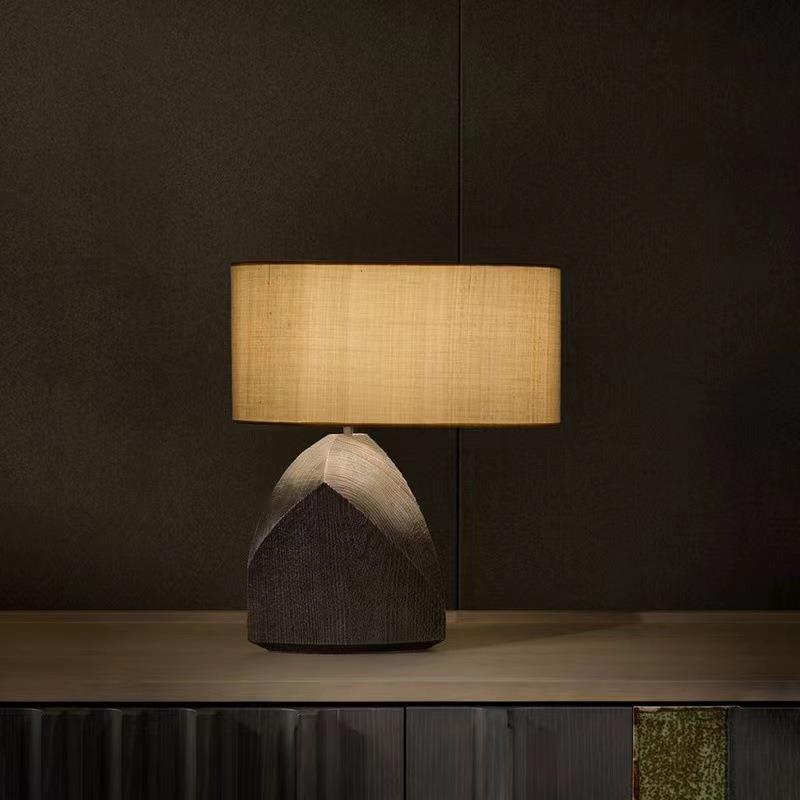 Moderne geometrische Tischlampe