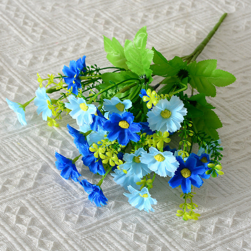 Dekorativer Blumenstrauß