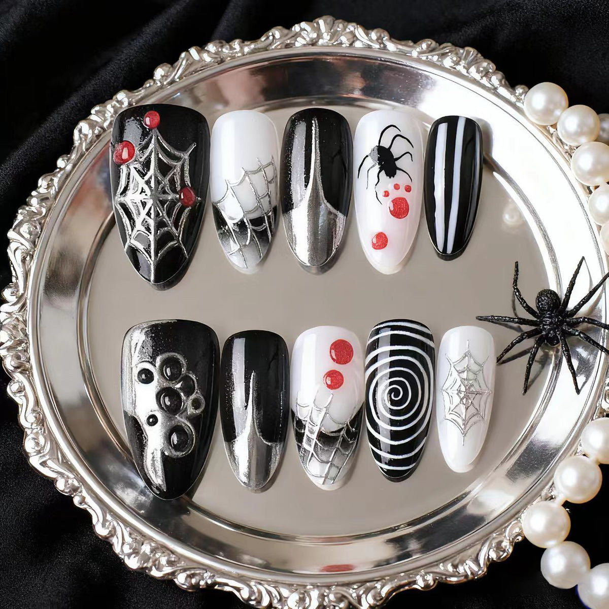 Gothic-Themen Press-On Nagelkunst