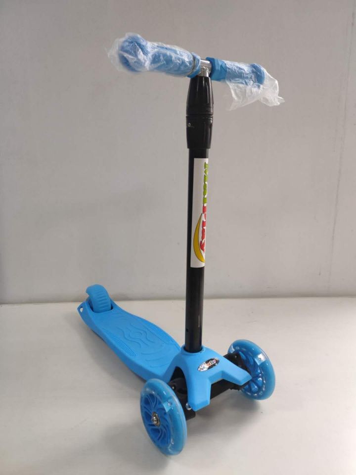 Dreirad Balance Scooter Brehn