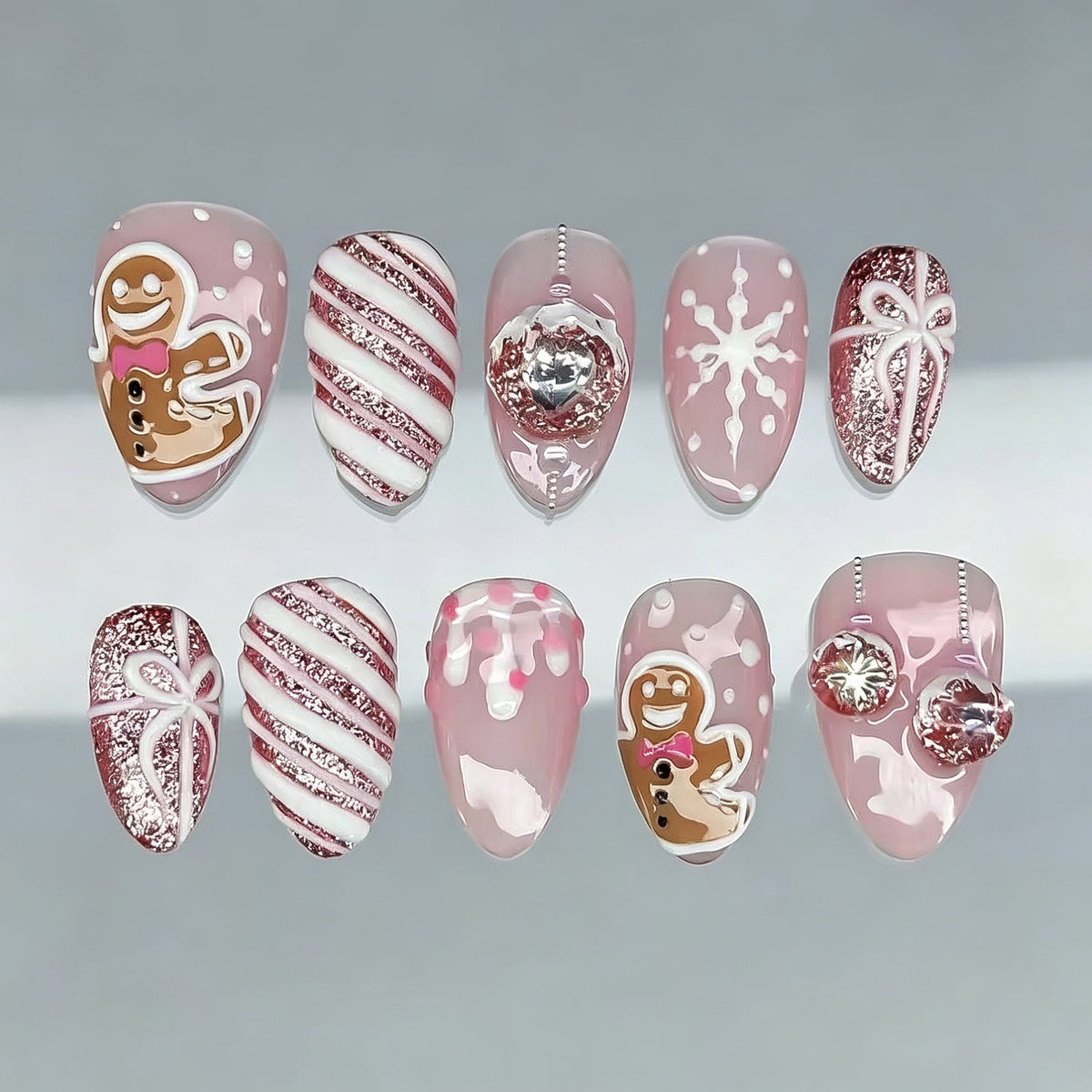 Festliche Lebkuchen-Themen Press-On Nagelkunst Brehn