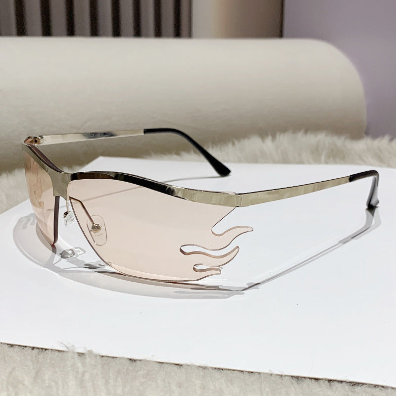 Damen trendige Sonnenbrille mit innovativem Flammenrahmen Brehn