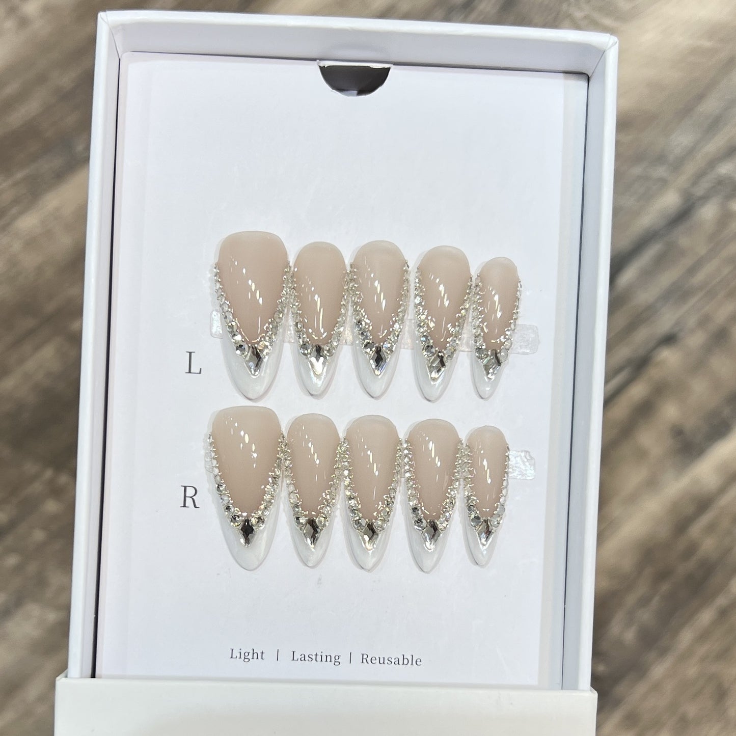 Wiederverwendbares Press-On Nagelset Brehn