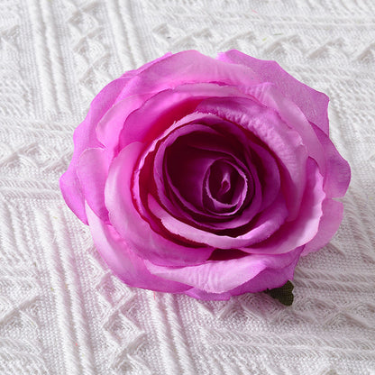 Vibrante Seidenrosenblumenaccessoire