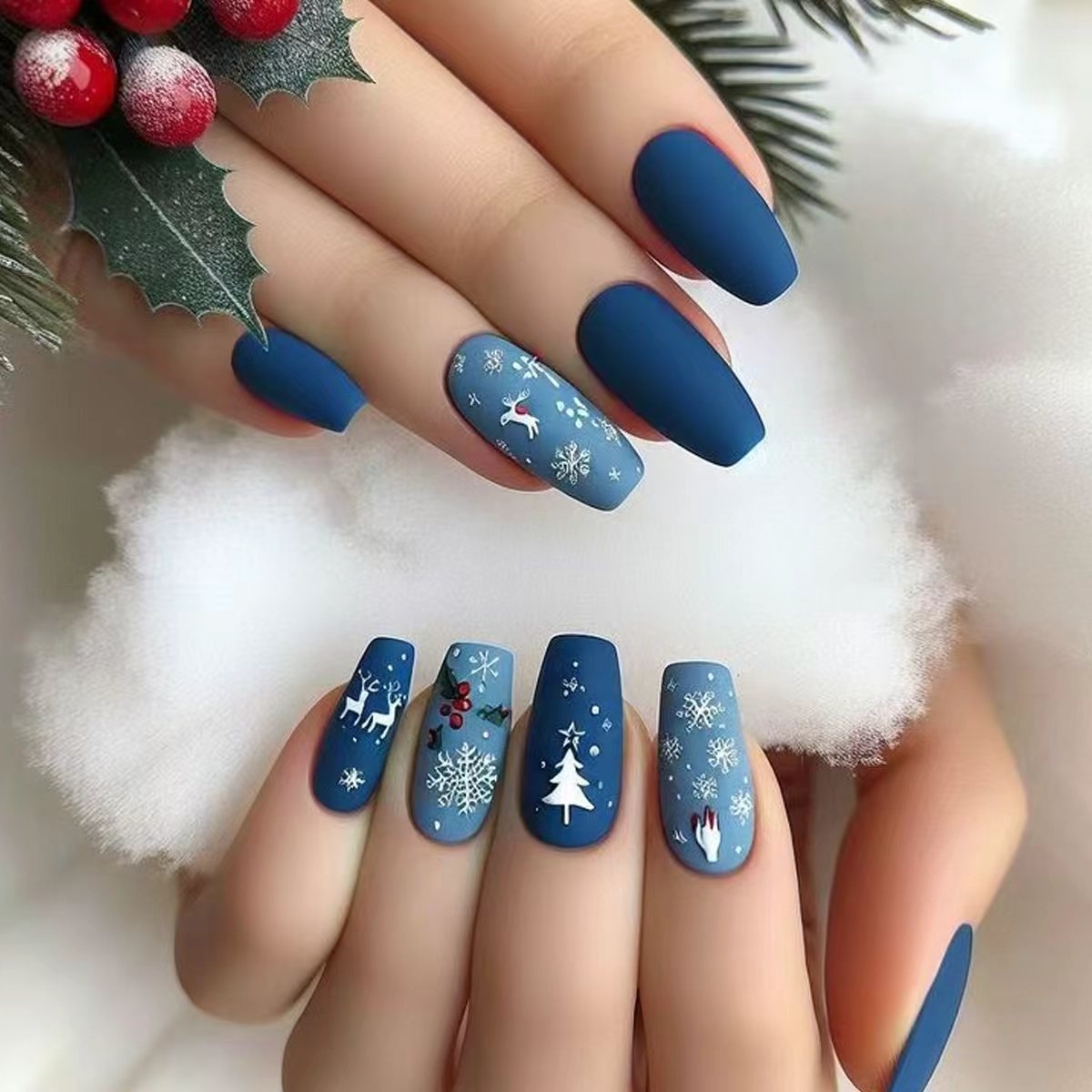 Kunstnägel mit Festlichem Winterdesign Brehn