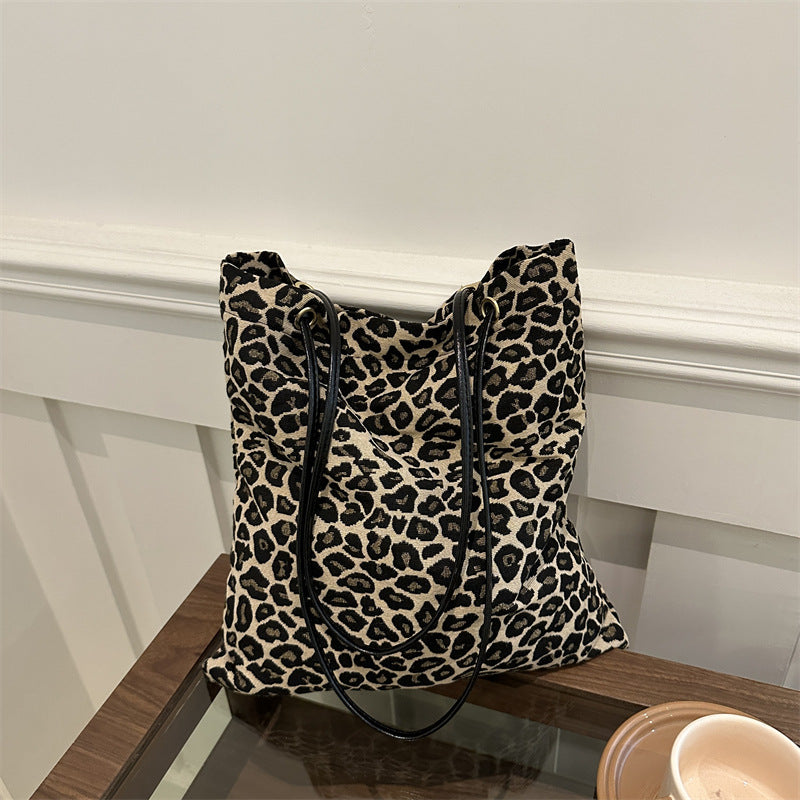 Stylische Tierdruck-Tragetasche