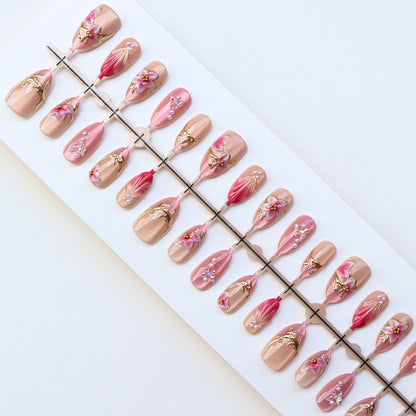 Künstlerische Blumen Press-On Nagelkollektion