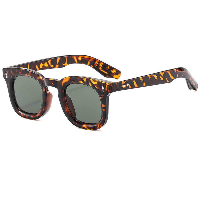 Damen Modische Sonnenbrille im hochqualitativen Design Brehn