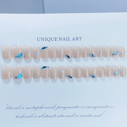 Künstlerisches dekoratives Press-On-Nagelset Brehn