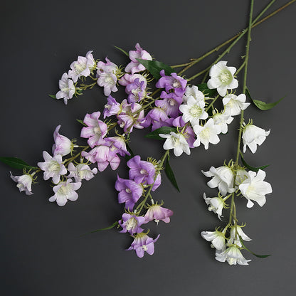 Florale Akzentstängel für die Wohnkultur-Darstellung