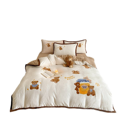 Kuschel-Bettwäscheset mit gestickten Teddybär-Motiven