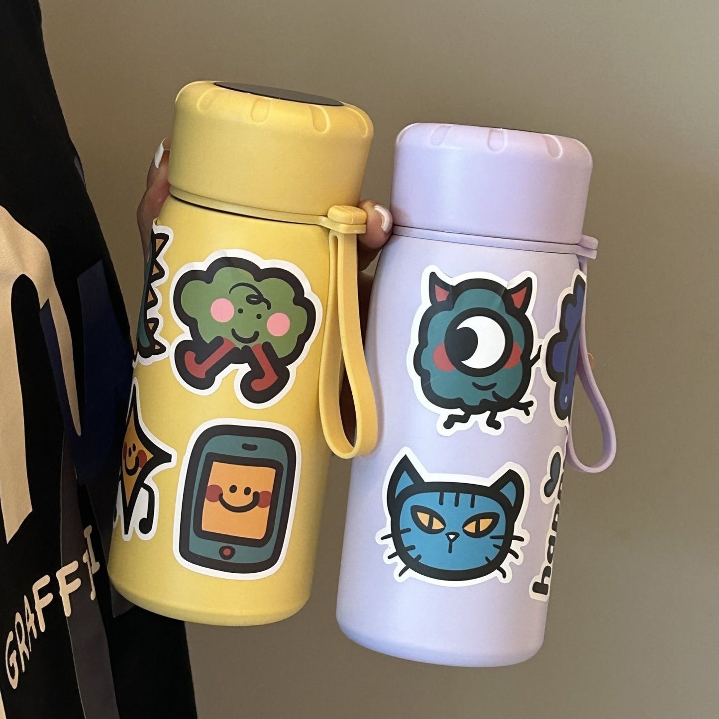 Damen stilvolle Wasserflasche mit witzigen Aufklebermotiven Brehn