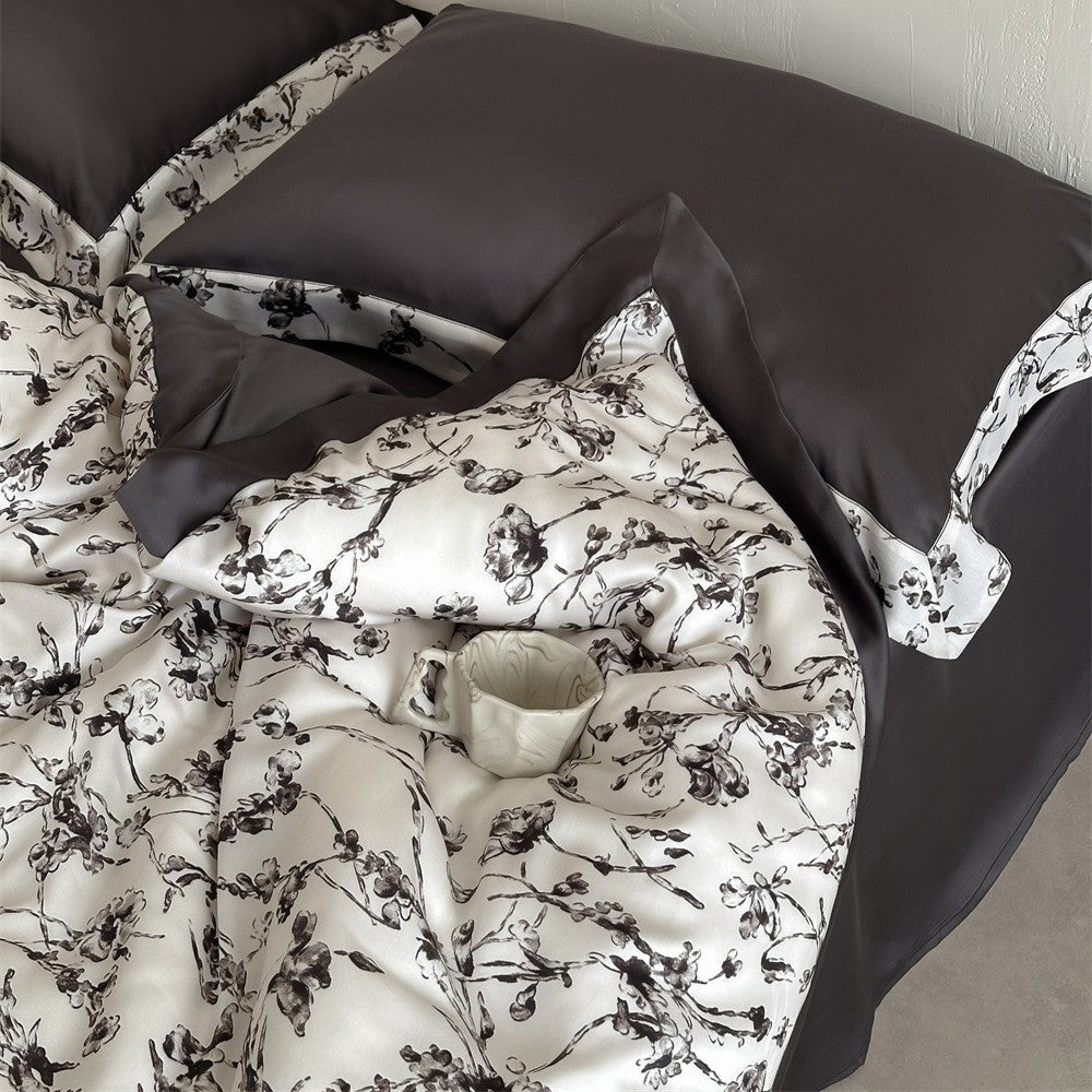 Luxuriöses Satin-Bettwäsche-Set mit floralem Aquarellprint und Satinkante