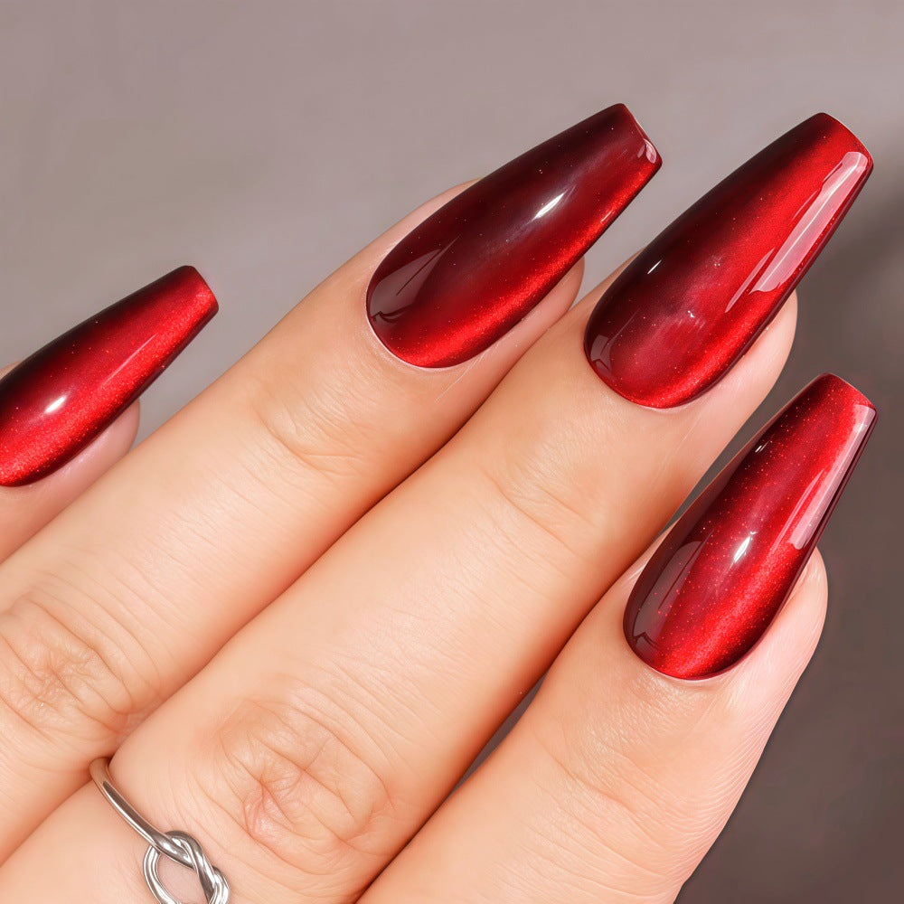Kunstnägel mit elegantem Spitzen-Design Brehn