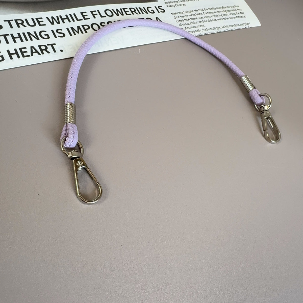 Haltbarer Clip-On-Umhängeband Brehn